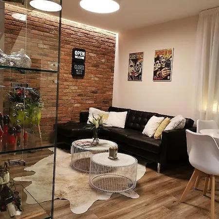 Dizajnovy Apartman V Bratislave Apartment