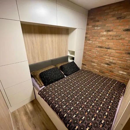 Dizajnovy Apartman V Bratislave Apartment *